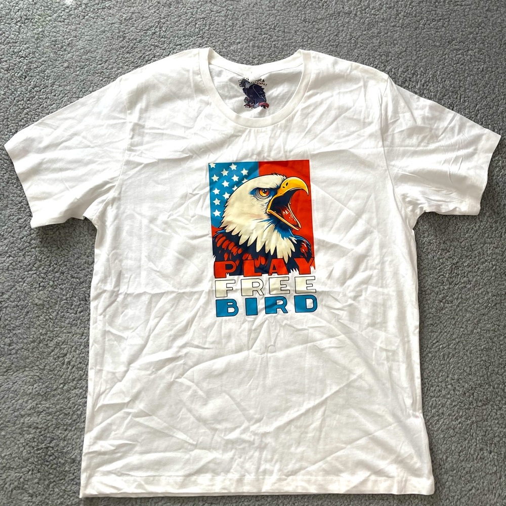 Play Free Bird ‘Merica USA American Eagle Red/White/Blue Men’s White Tee NWT